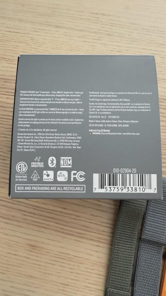Garmin Fenix 8 AMOLED 47mm w/ Black/Grey (GPS) - Four extra bands Included!