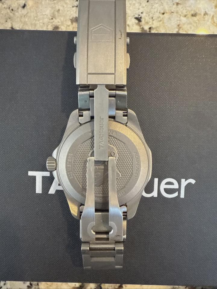 TAG Heuer Aquaracer Pro 300 Green 43mm Titanium Automatic Men Watch Original Box